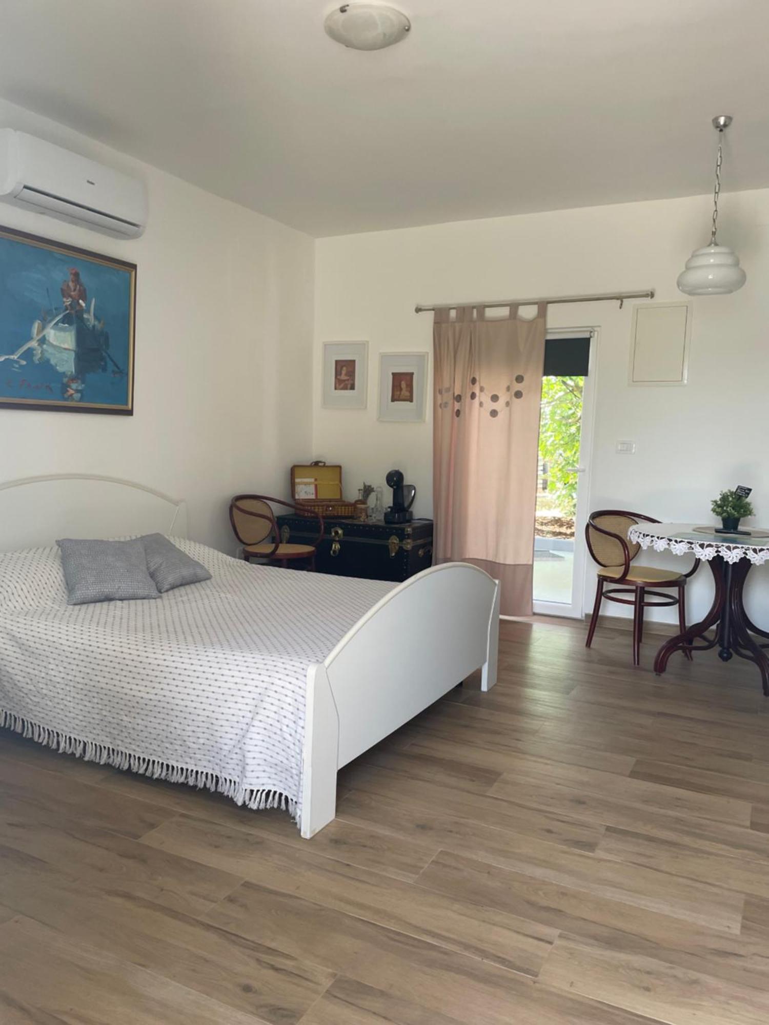 Apartmani Stellar Malinska Exterior foto